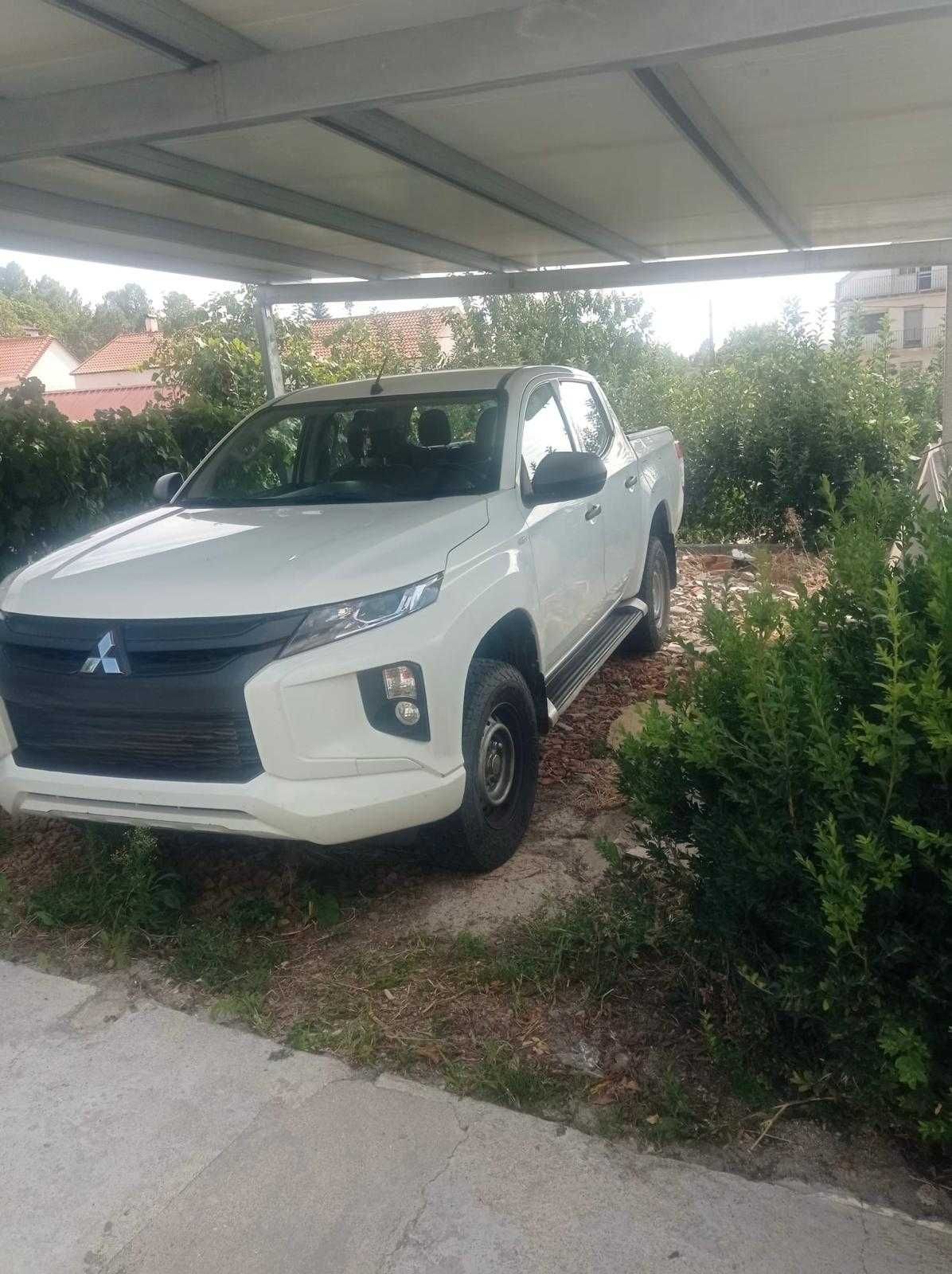 Carrinha 4x4 Mitsubishi