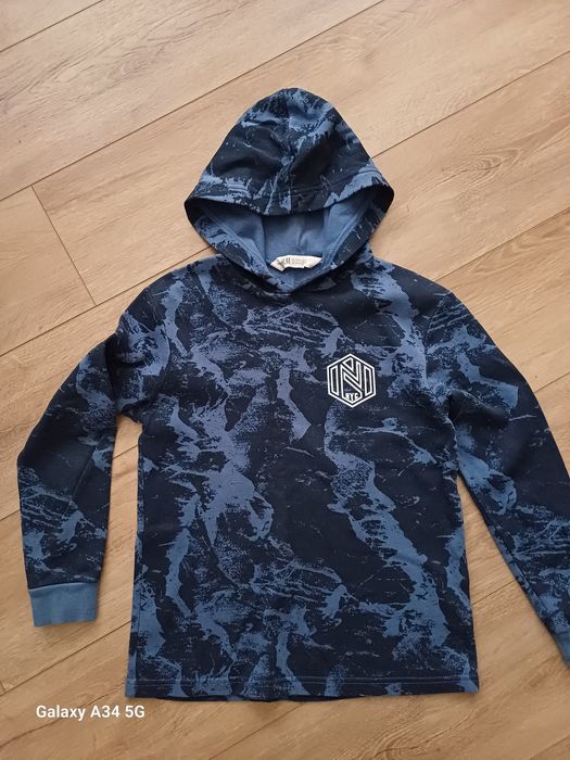 Кофта H&M 134см.