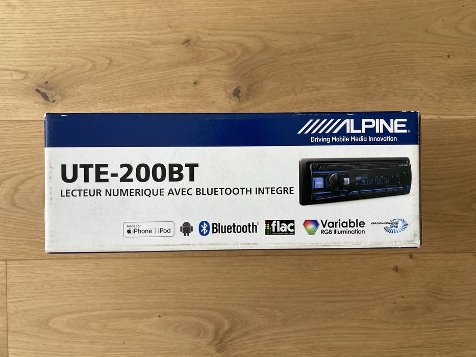 Rádio 1DIN Alpine UTE200BT igual a novo