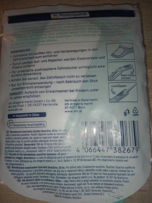 Nić dentystyczna z wykałaczką DONTODENT 40 sztuk