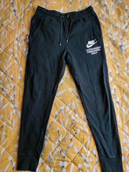 спортивные штаны Nike Sportwear Fleece Jogger Graphic AP