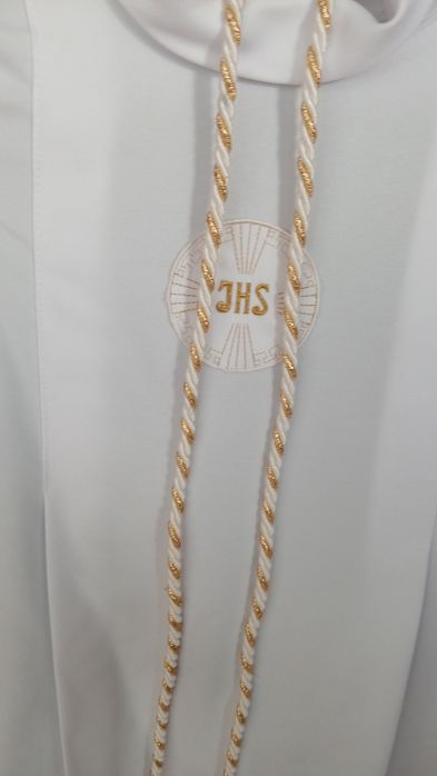 Sprzedam ubranko chłopięce do komunii