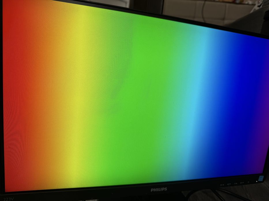 Монітор 21,5" Philips 223V5