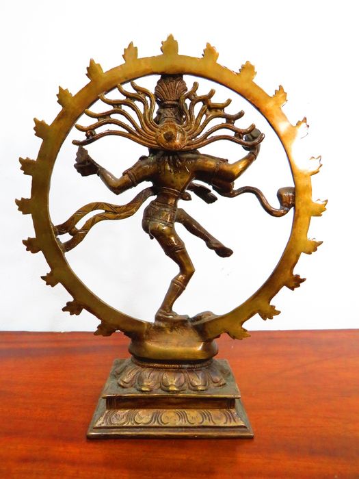 Escultura Shiva Nataraja.
