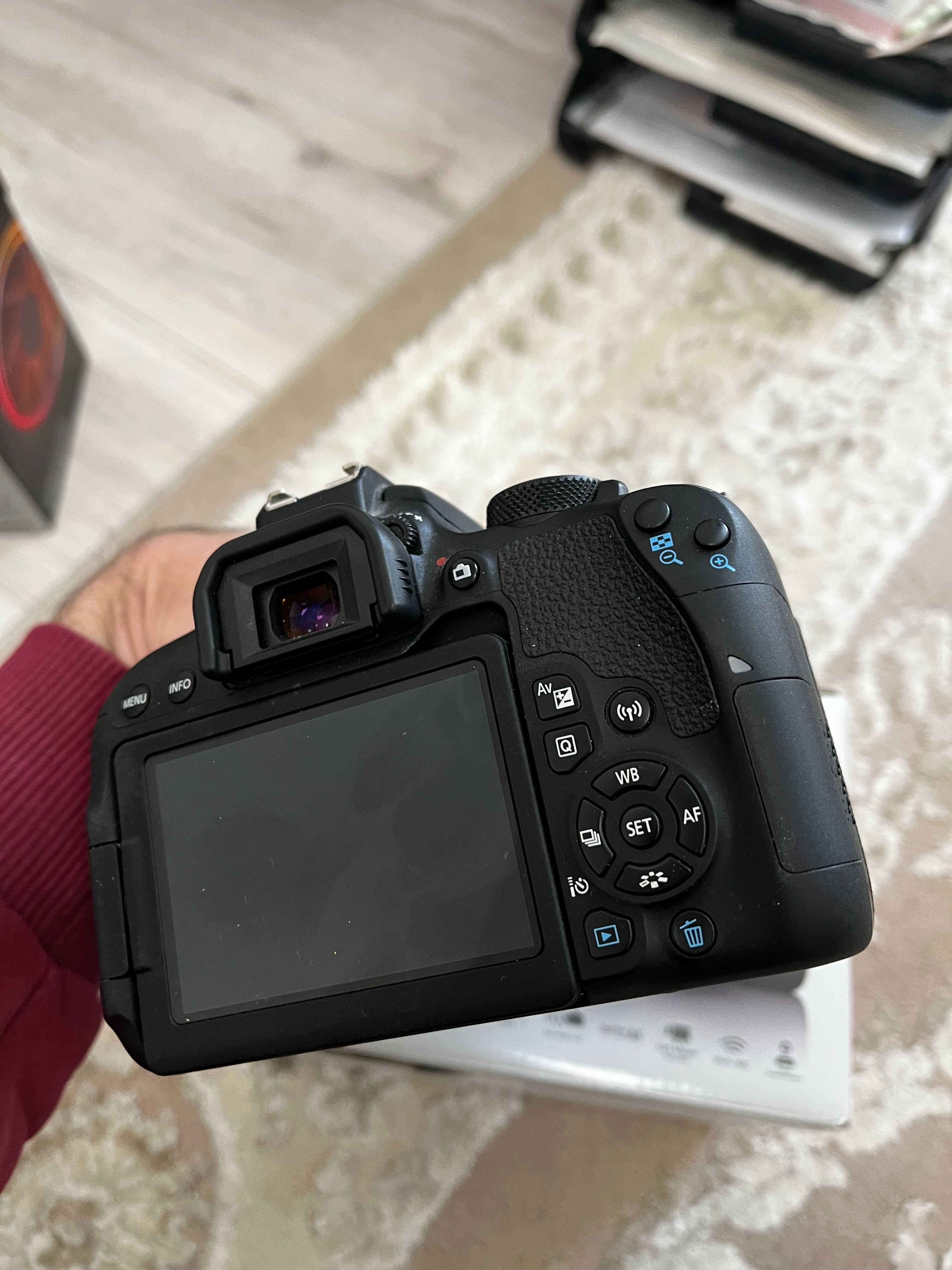 Фотоапарат Canon EOS 800D 18-55mm IS STM Black