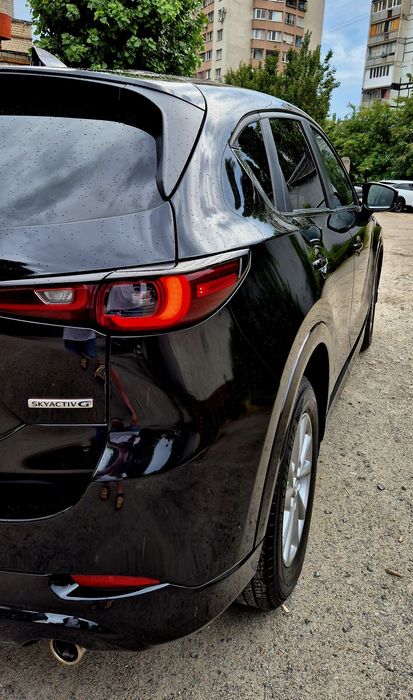 Mazda CX-5.select. black.