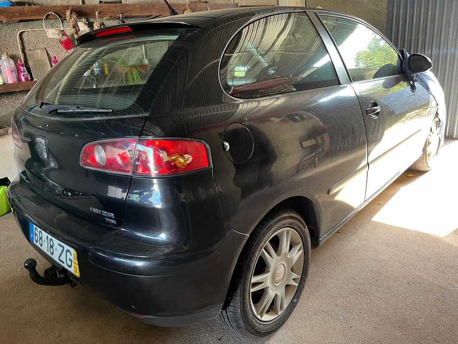 Seat Ibiza 1.4 TDI 2004 – 2 lugares – Pneus novos – Bom estado