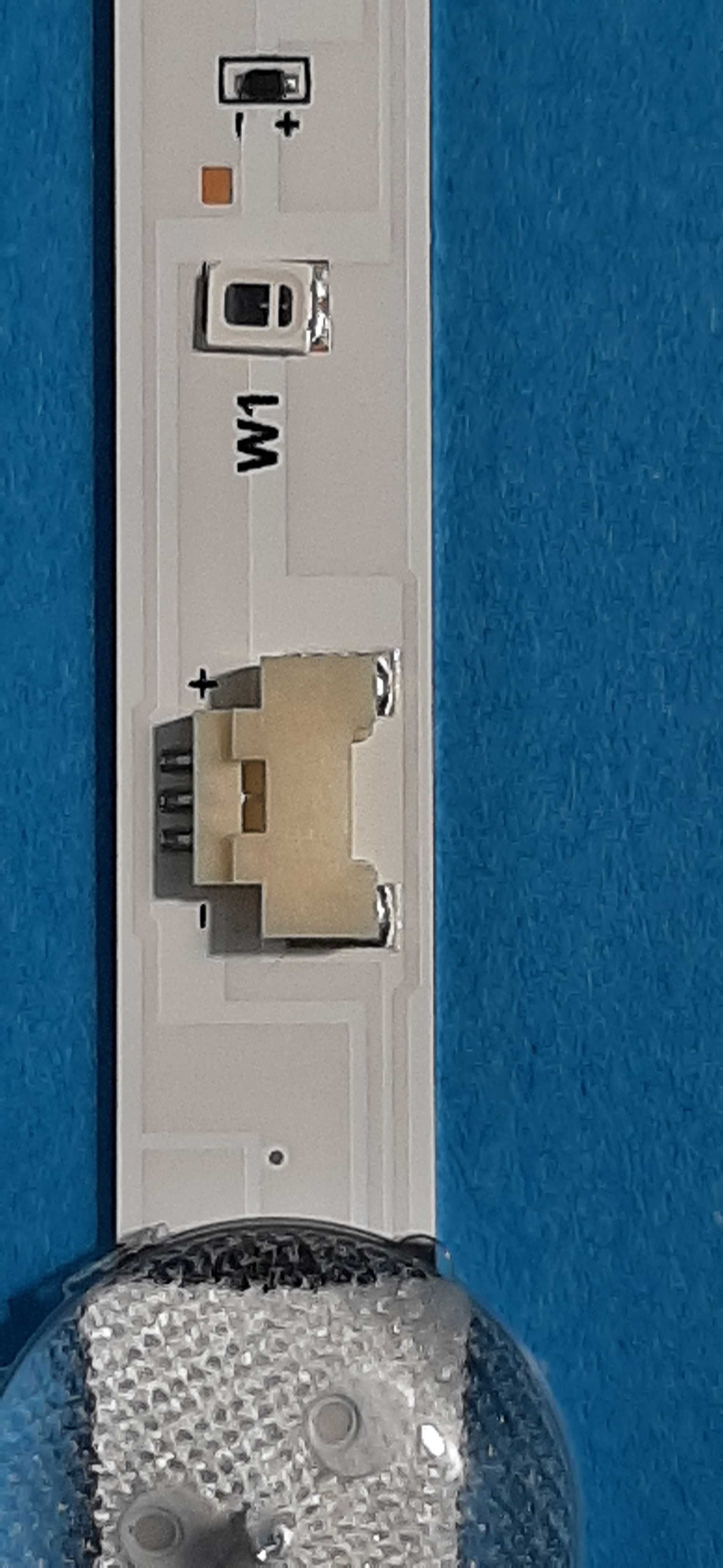 Підсвітка V7DN-320SM1-R1 UE32M5000AK