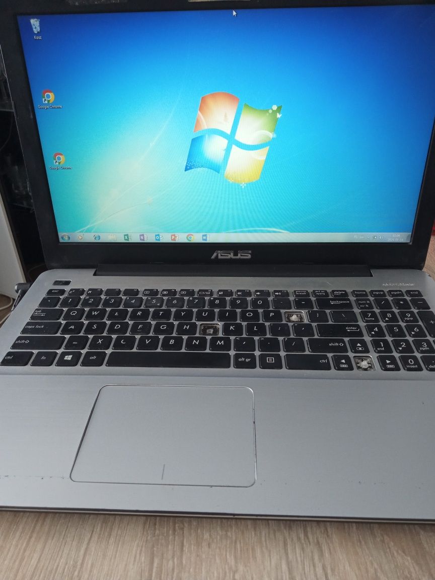 Asus laptop R556L sprawny