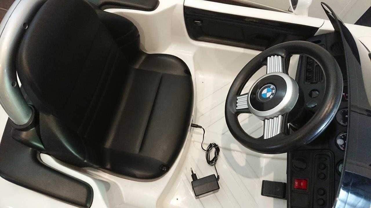 Carro elétrico para criança (BMW Z8, branco)
