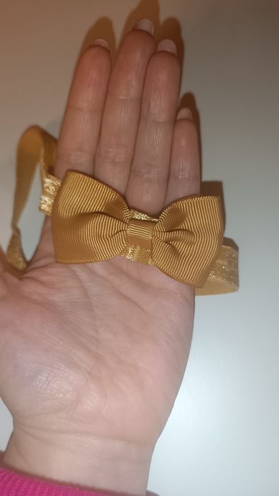 Beżowa kokardka opaska niemowlęca dla noworodka dla niemowląt dla dzie