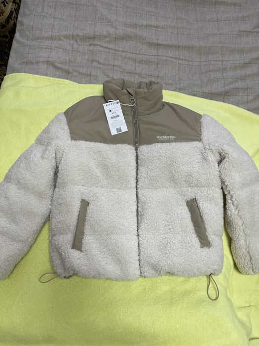 Зимова куртка bershka розмір xs