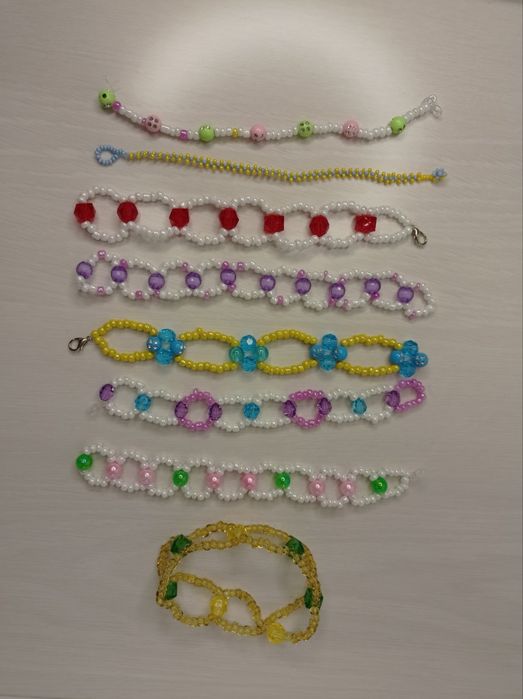 Вироби з бісеру, браслети  колечка,цепочки,брелкии