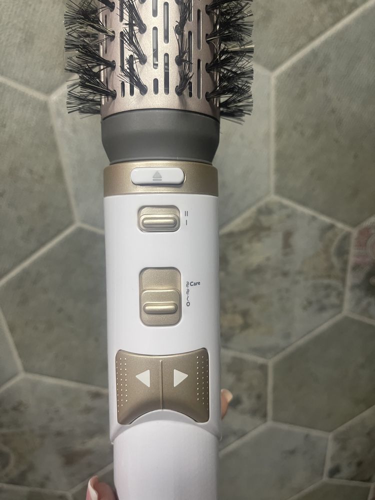 Фен-щетка PHILIPS