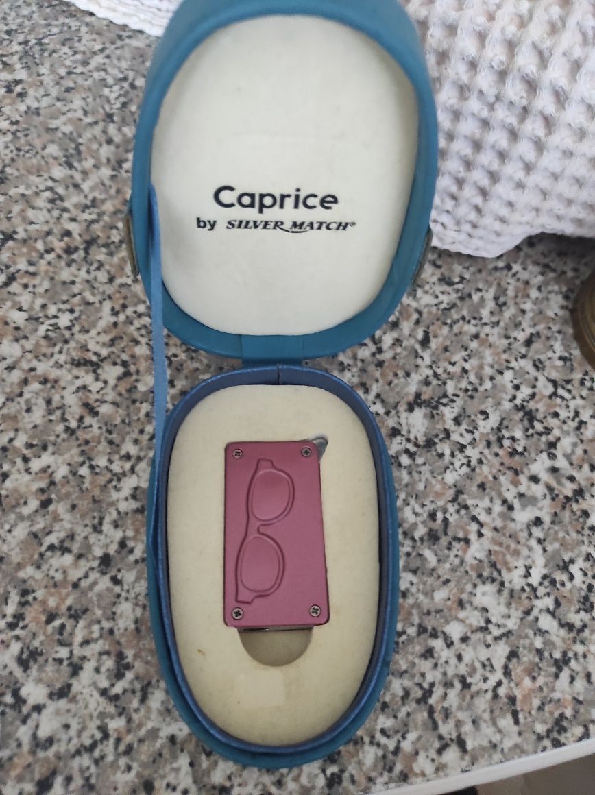 Conjunto de caneta e canivete e porta chaves do Benfica