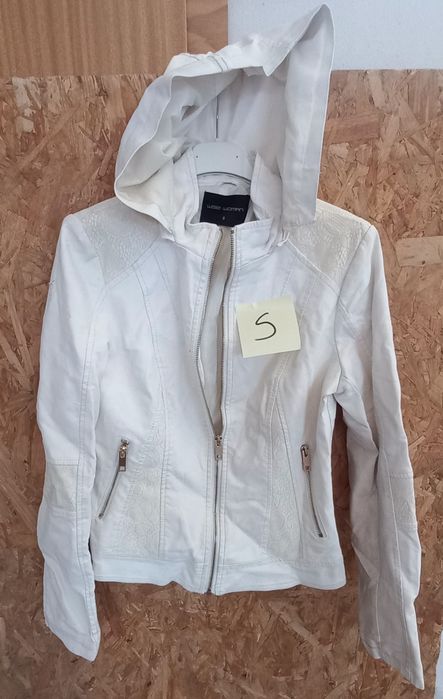 roupa para criança e senhora