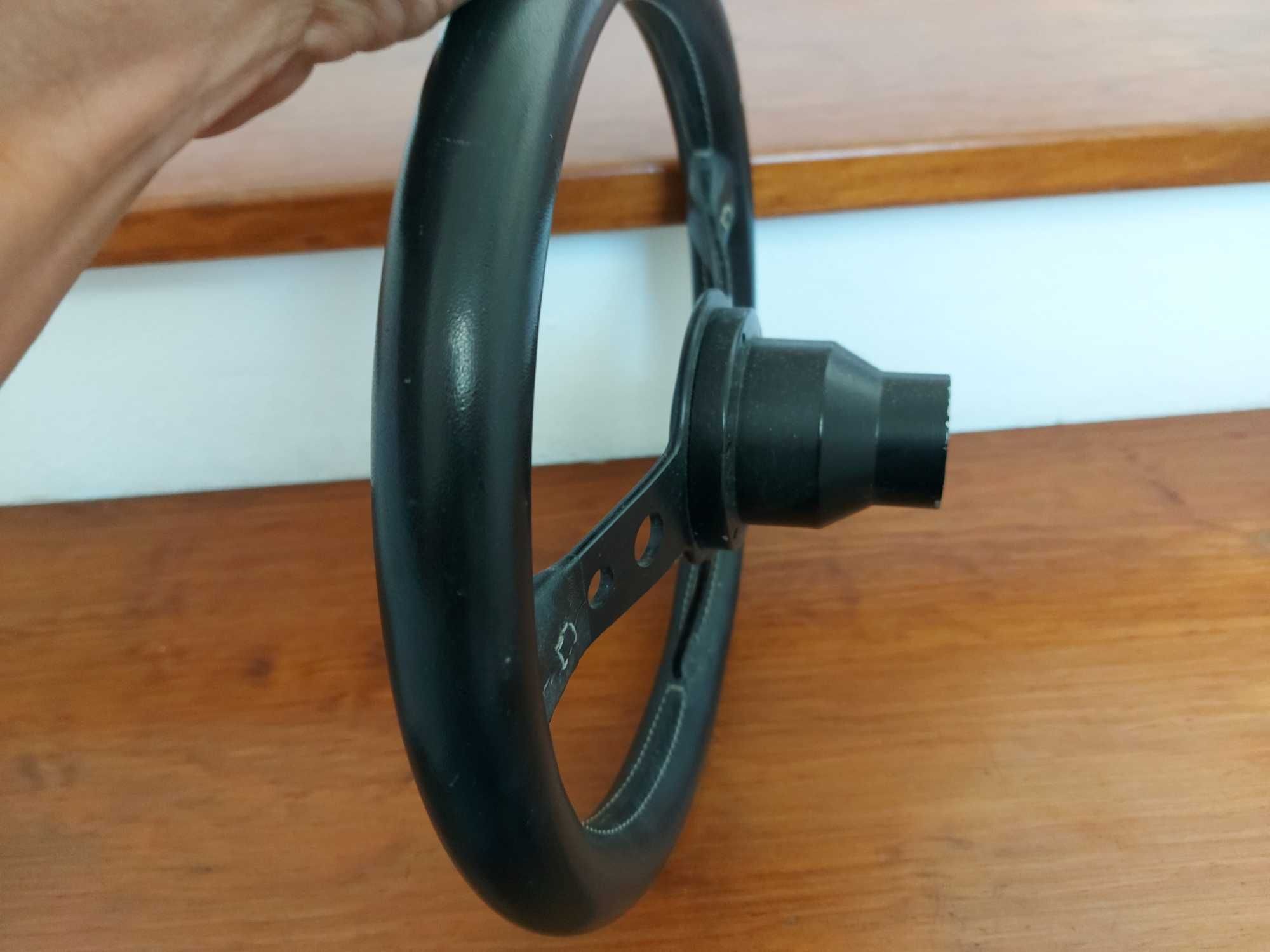 Volante momo prototipo para mini mk2 mk3