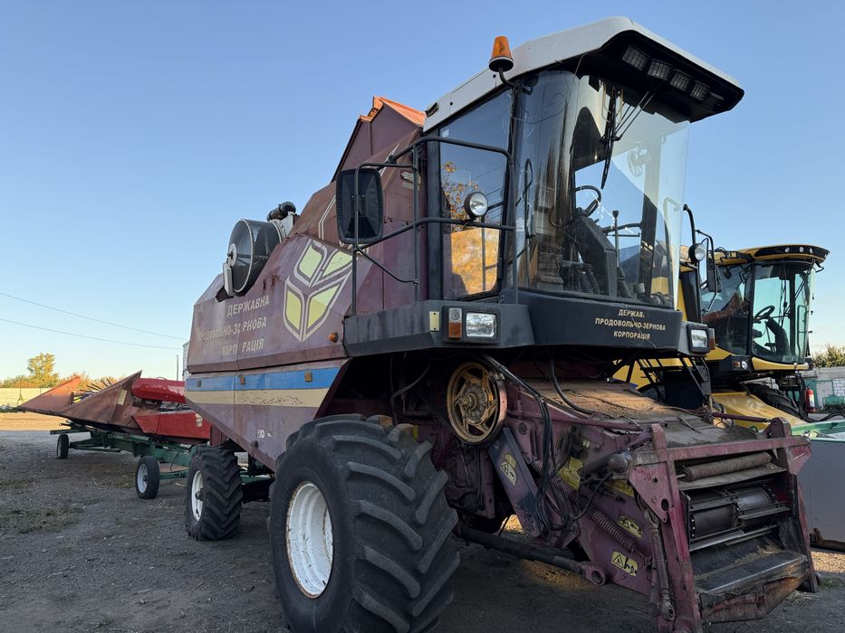 Комбайн Палессе/ Полісся / Полессе / Полесье