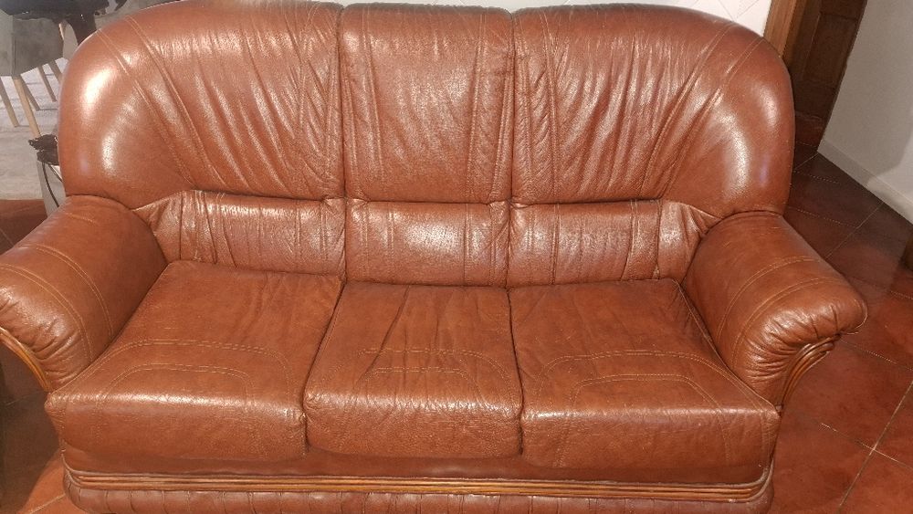 Sofas em pele como novos