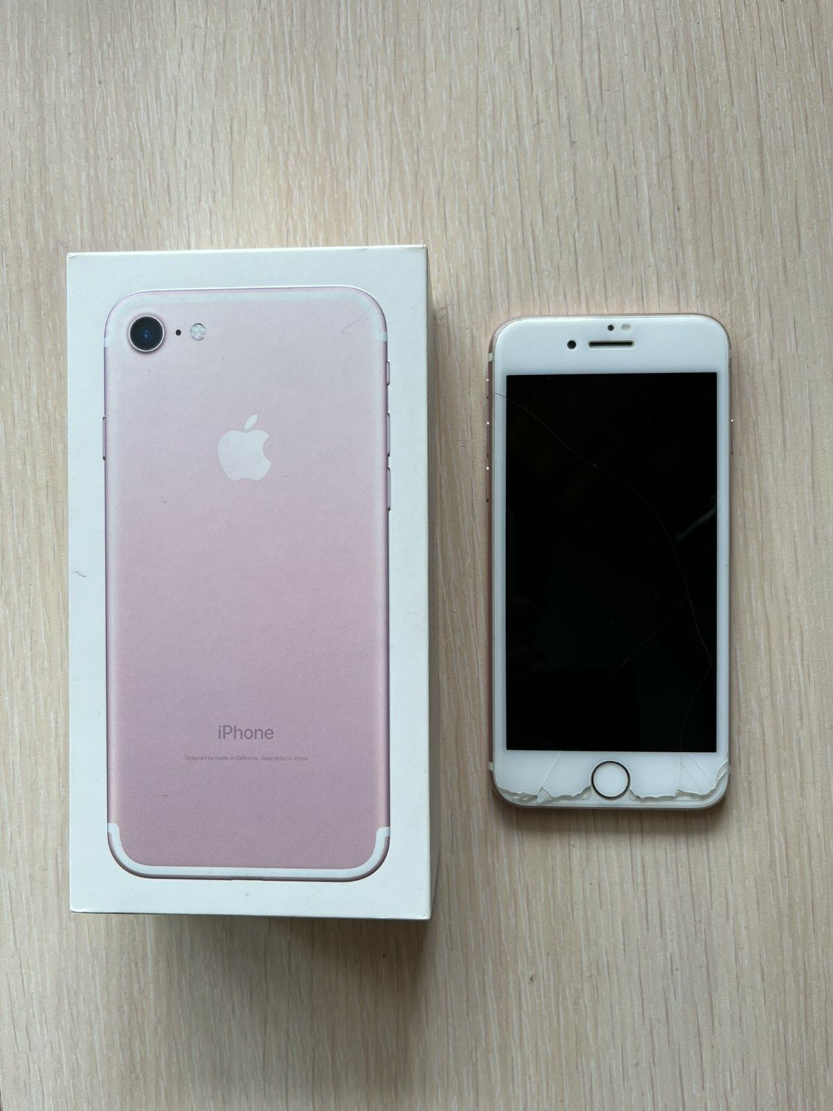 Продам iPhone 7, 32 gb