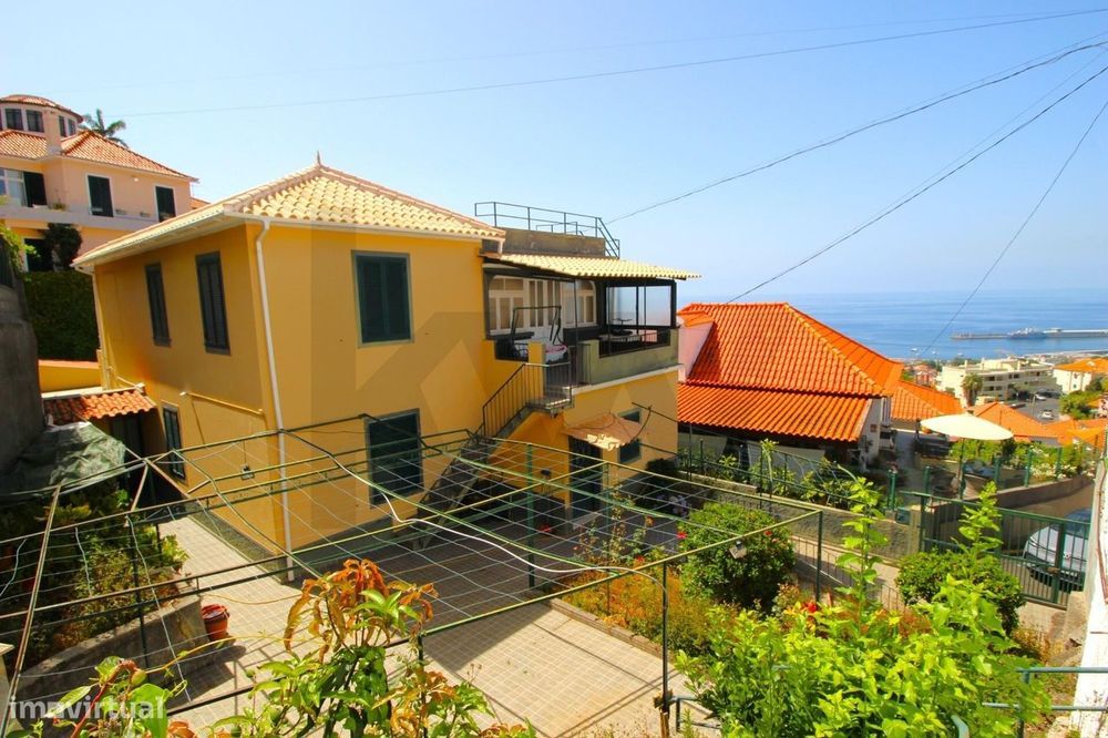 Casa T9, vista panorâmica, local tranquilo, bom estado conservação, a