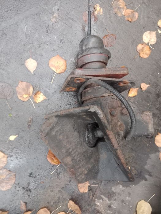 Hak zaczep ciężarowy rolniczy Rockinger Ringfeder