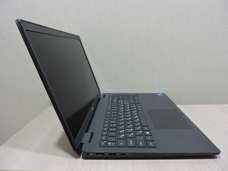 Dell Latitude 3520/15,6” Full HD/i5 1135G7/16GB/SSD 256/Iris XE