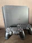 Na sprzedaż konsola Ps4 slim 1tb