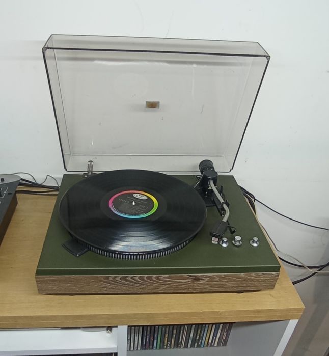 Проигрователь РАДИОТЕХНИКА ЭП-101 виниловых пластинок