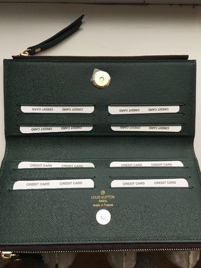 Продам женский кошелёк Luis Vuitton