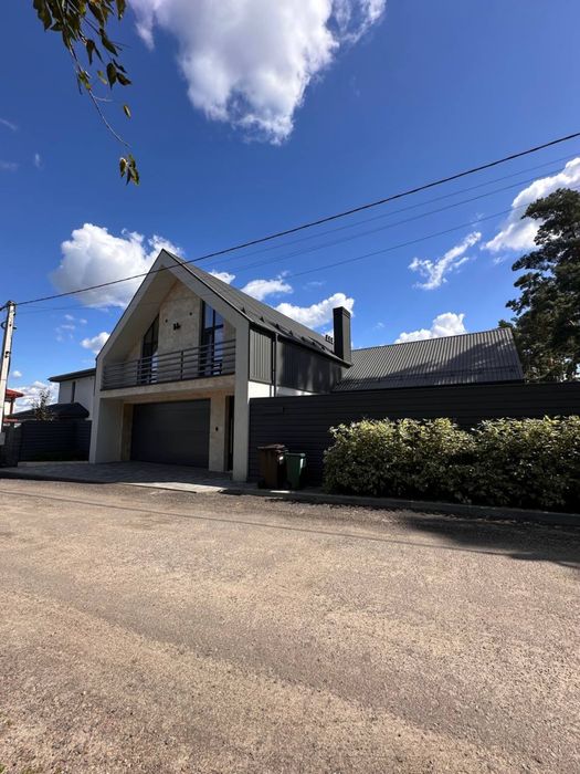 АВТОНОМНИЙ Сучасний будинок у Лісовій Бучі з ремонтом ! 11 соток !!