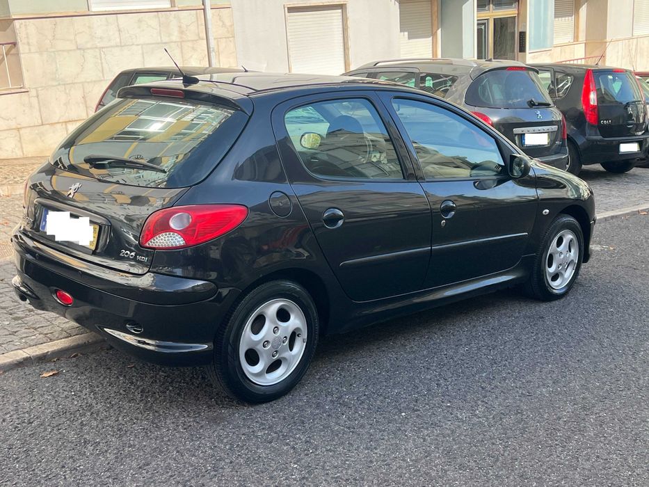 Peugeot 1.4 HDI Black and Silver - Muito económico