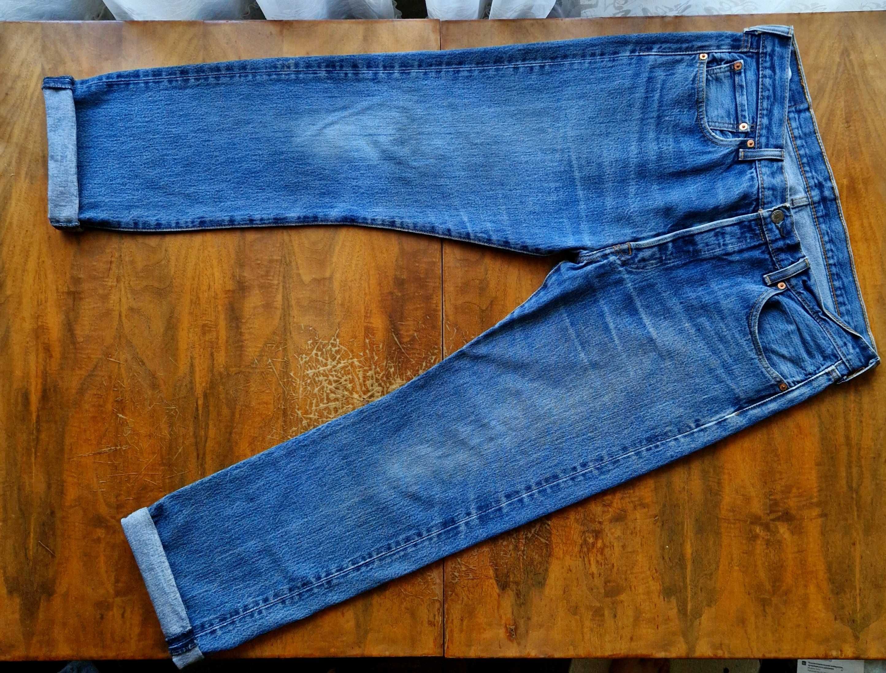 Джинсы ( Levis 501 ) размер W36-L32. Made in Pakistan!