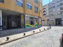 Arrenda-se loja de rua Gondomar - CC Auditório