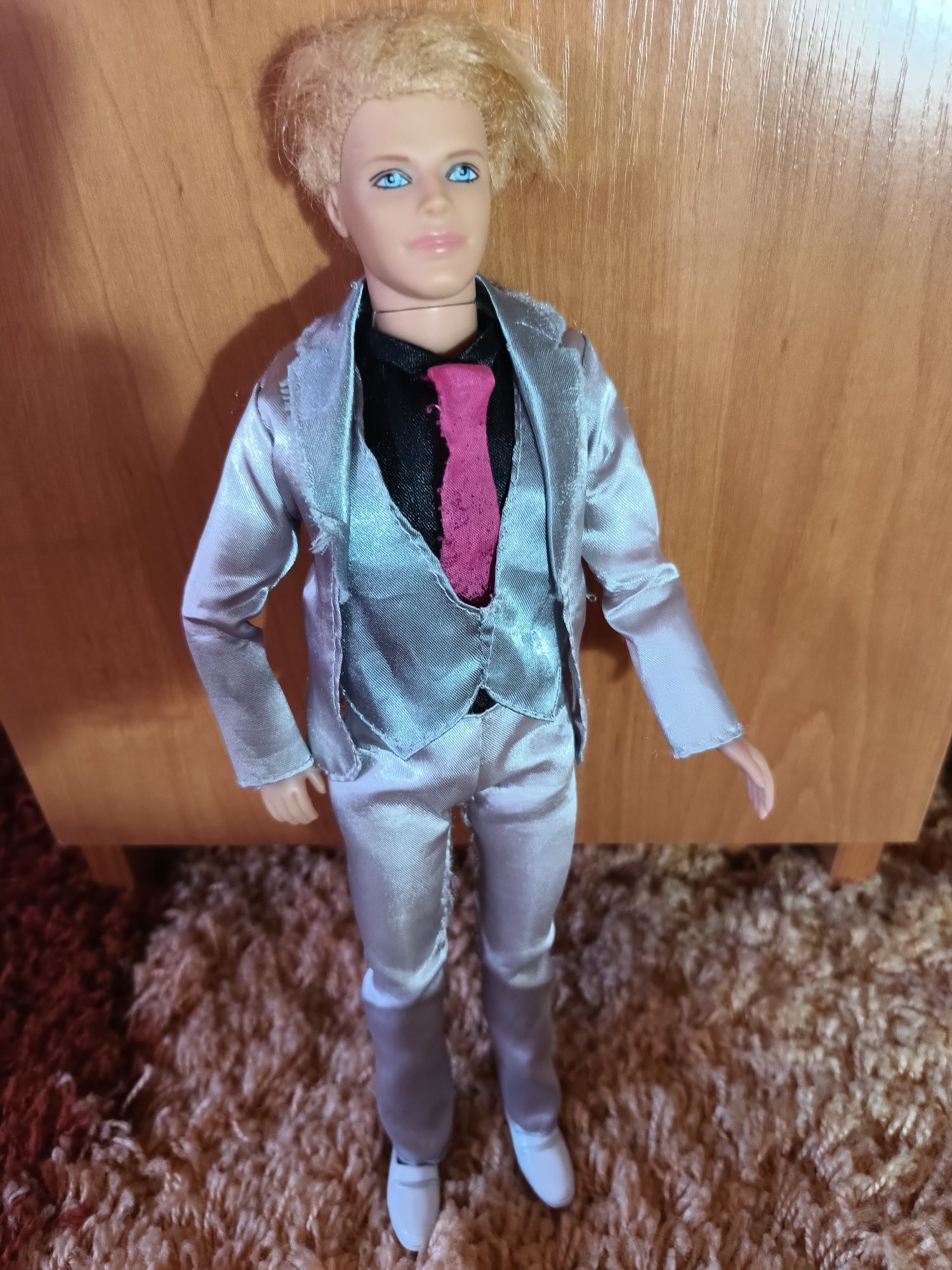 Кукла парень Барби Кен