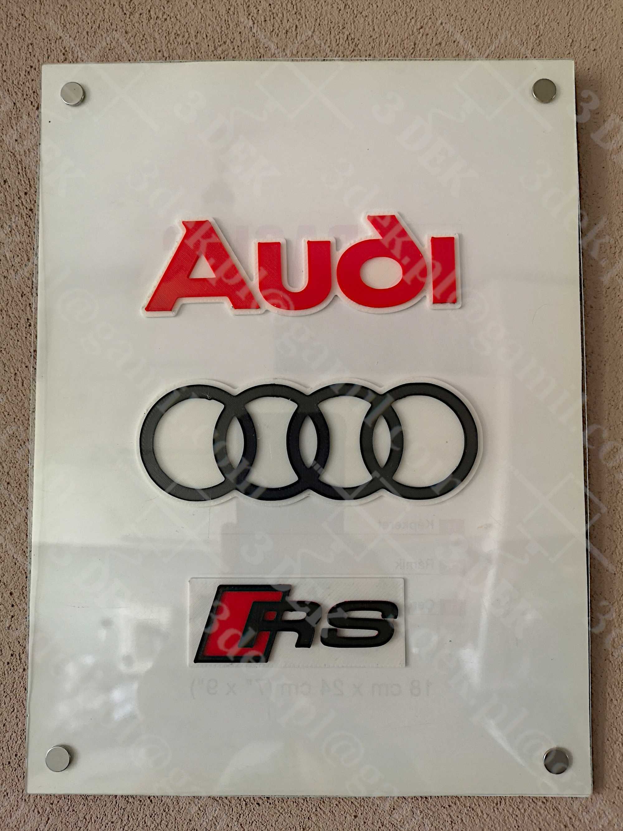 Dekoracje na tort dla fana Audi