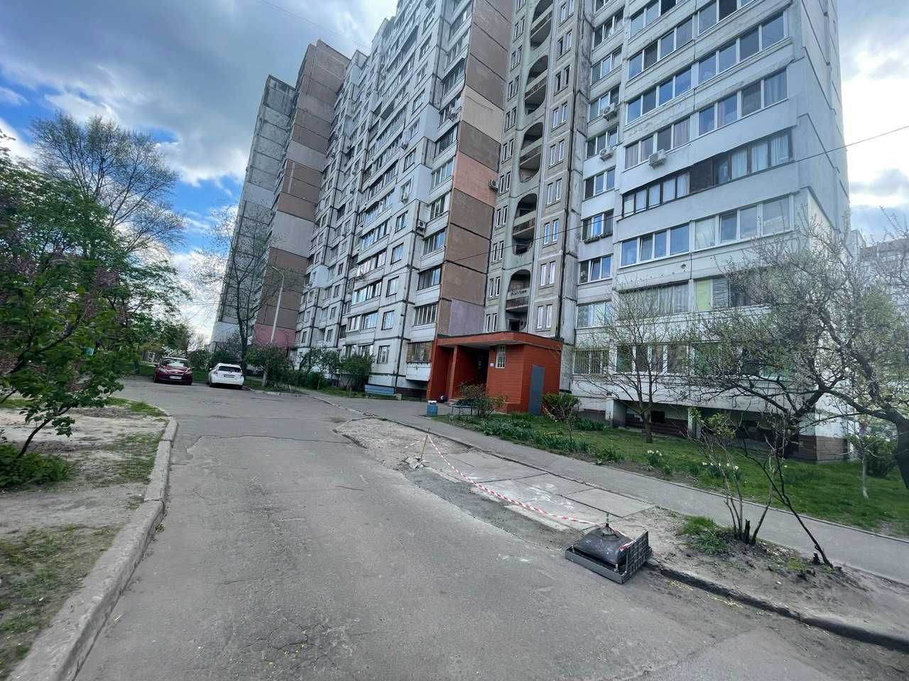 Продаж 2х кімн Деснянський р-н вул Рейгана Рональда (Драйзера), 9г