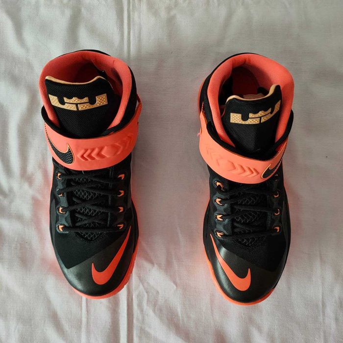 кросівки баскетбольні Nike Lebron Zoom Soldier 8 (р. 44.5)