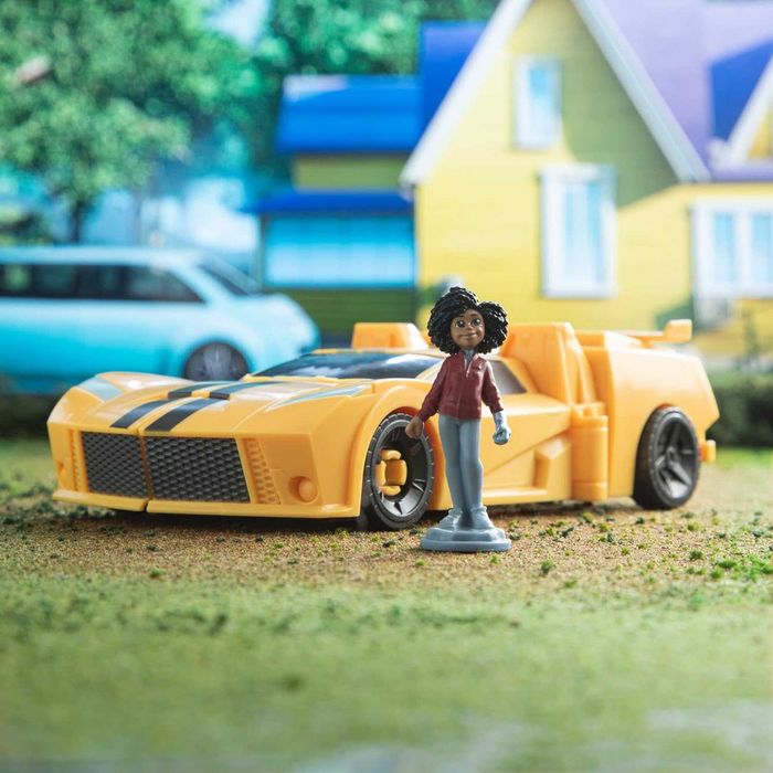 Трансформер Бамблбі Мо Мальто Transformers Bumblebee  Mo Malto