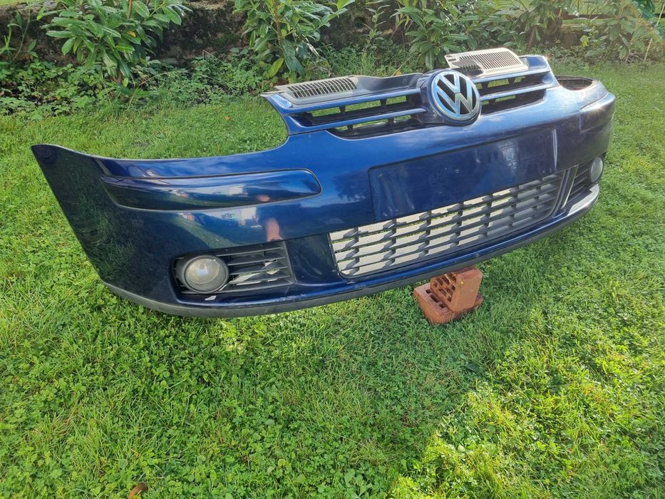 VW GOLF V 5 (03-09)- ZDERZAK PRZEDNI przód komplet z grillem oryginał