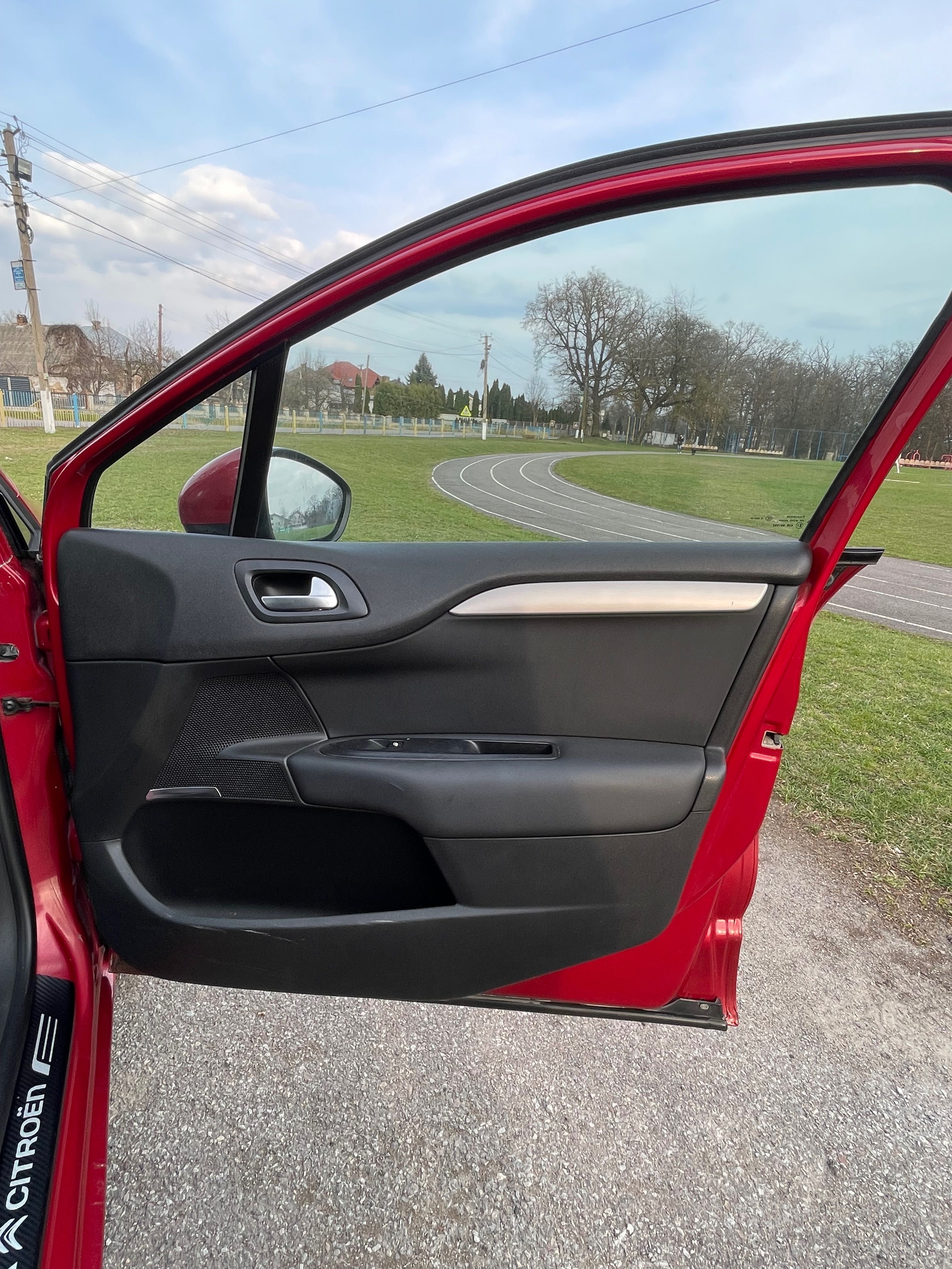 Продаю Citroën с4