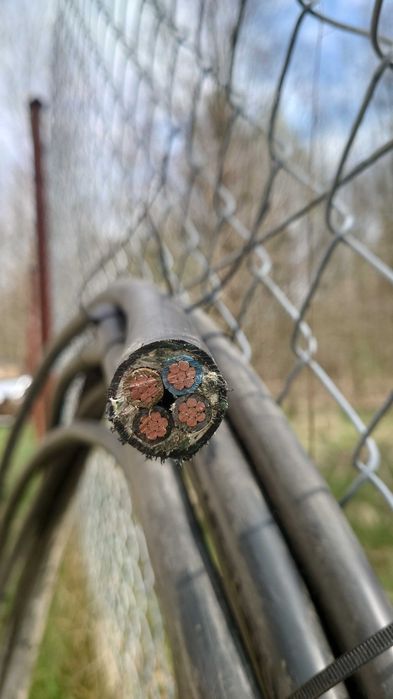Kabel / przewód ziemny miedziany YKY 4x25 0,6/1kV  20mb