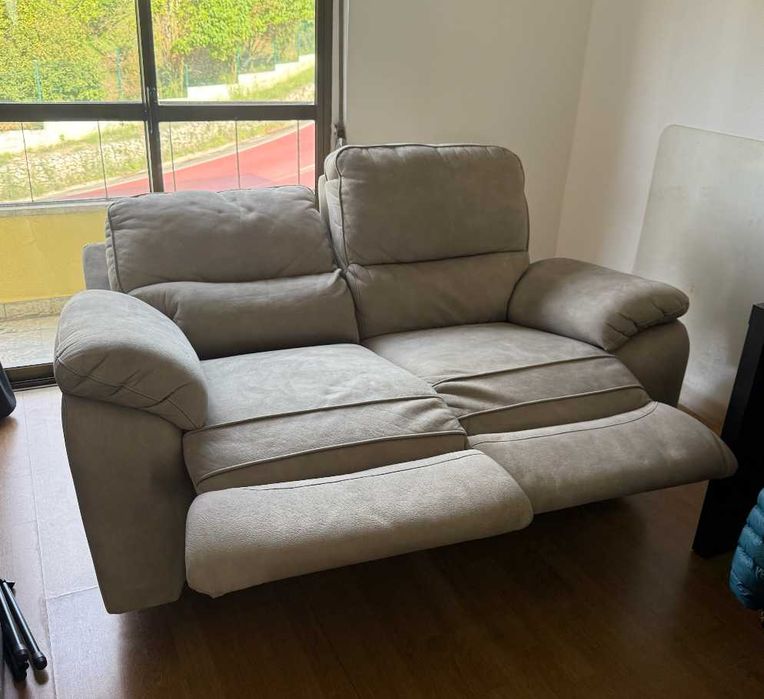 Sofá chaise longue bege