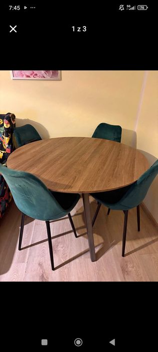 Stół okrągły z krzesłami