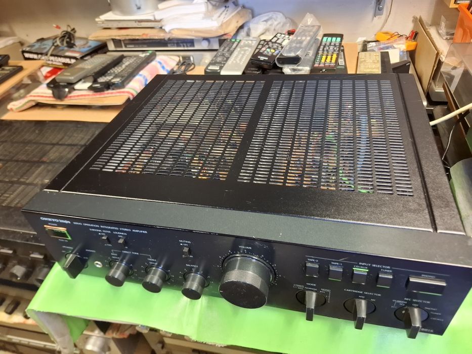 Wzmacniacz Onkyo Integra A-8015