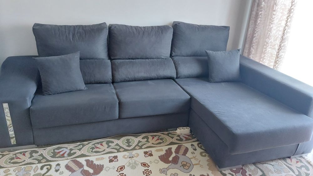 Sofa com chaise longue