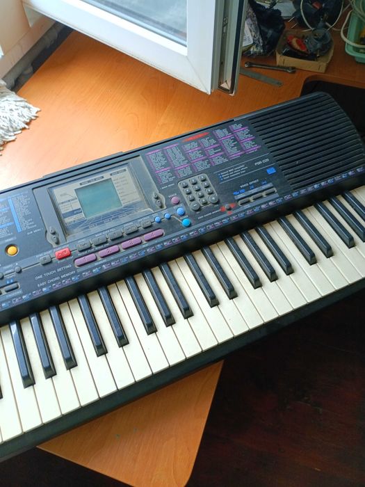 Yamaha PSR-230 синтезатор (дефект)