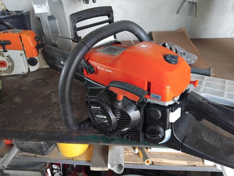 Motoserra quase nova