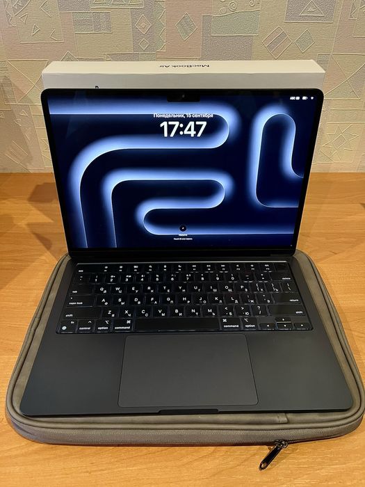 Ноутбук MacBook Air M2 ( 2022 ) 256/8