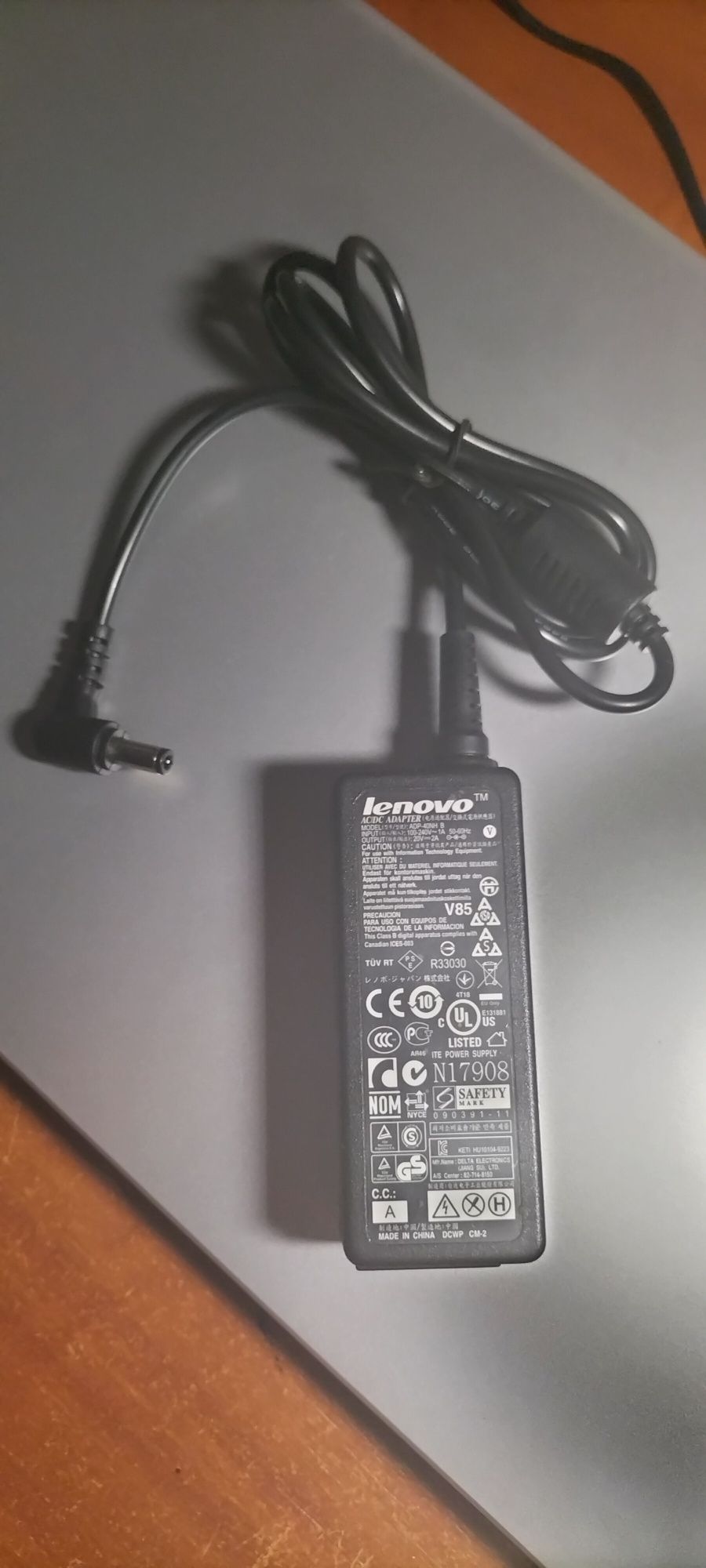 Блок питания для Lenovo 20V 2A 40W